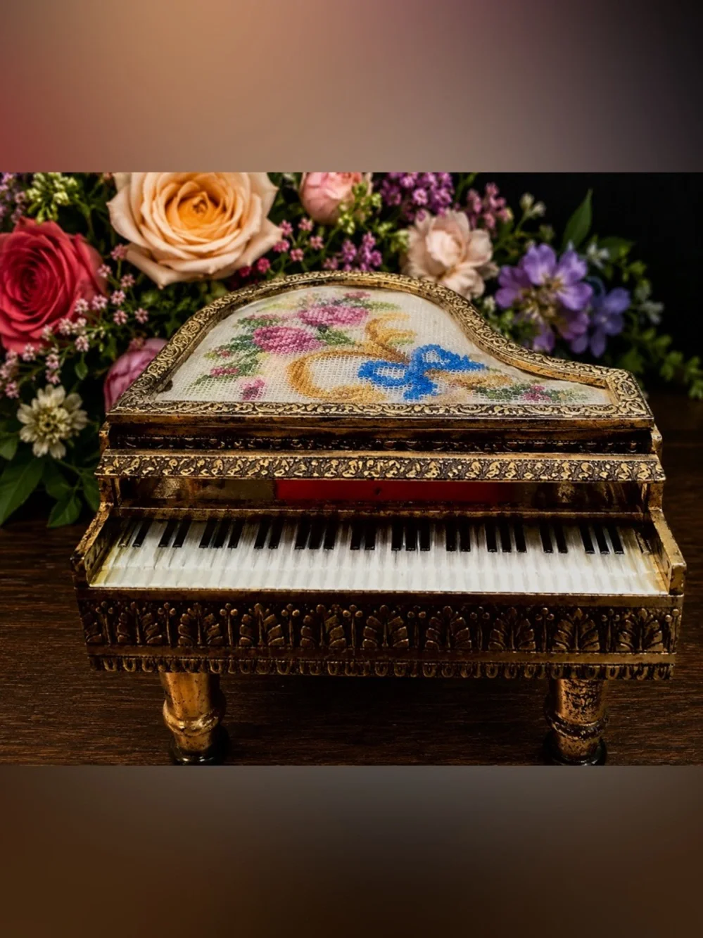 Vintage Grand Piano Musical Box – “Danube Waves”